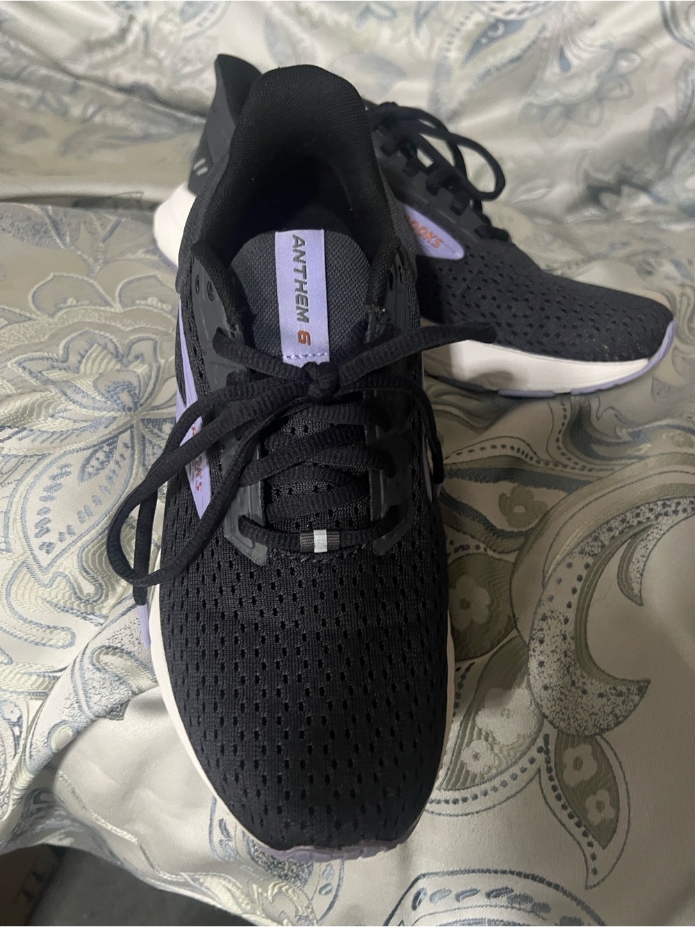 Brooks Women's Black and Light Purple Anthem Running Shoes - Picture 4 of 6